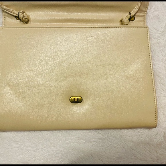 Darling Vintage Purse - Picture 5 of 10